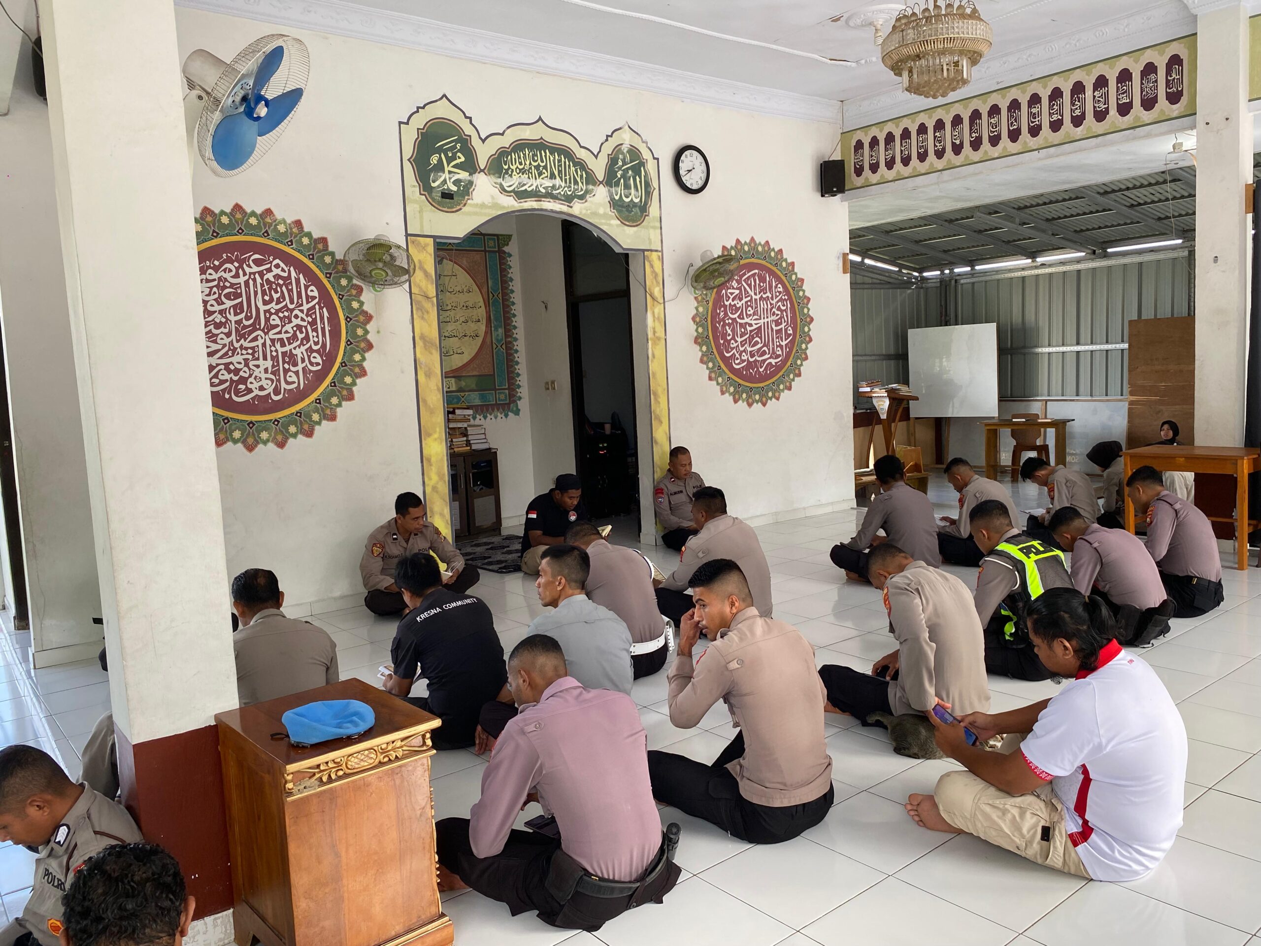 Polres Halsel Rutin Gelar Binrohtal untuk Tingkatkan Keimanan Dan Integritas Personel